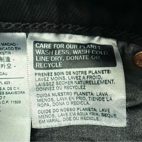 Levi's Premium Wedgie Straight Black Frayed Hem Jeans - Picture 5 of 10